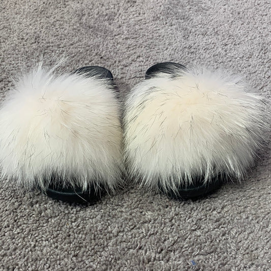 White fur slides